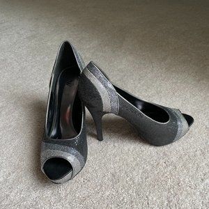 Worthington Tri-Color Sequin Peep Toe Heels, size 9